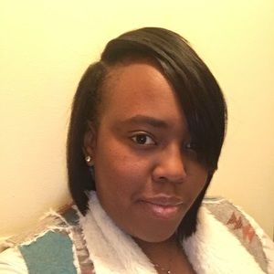 Meet your Posher, Candice